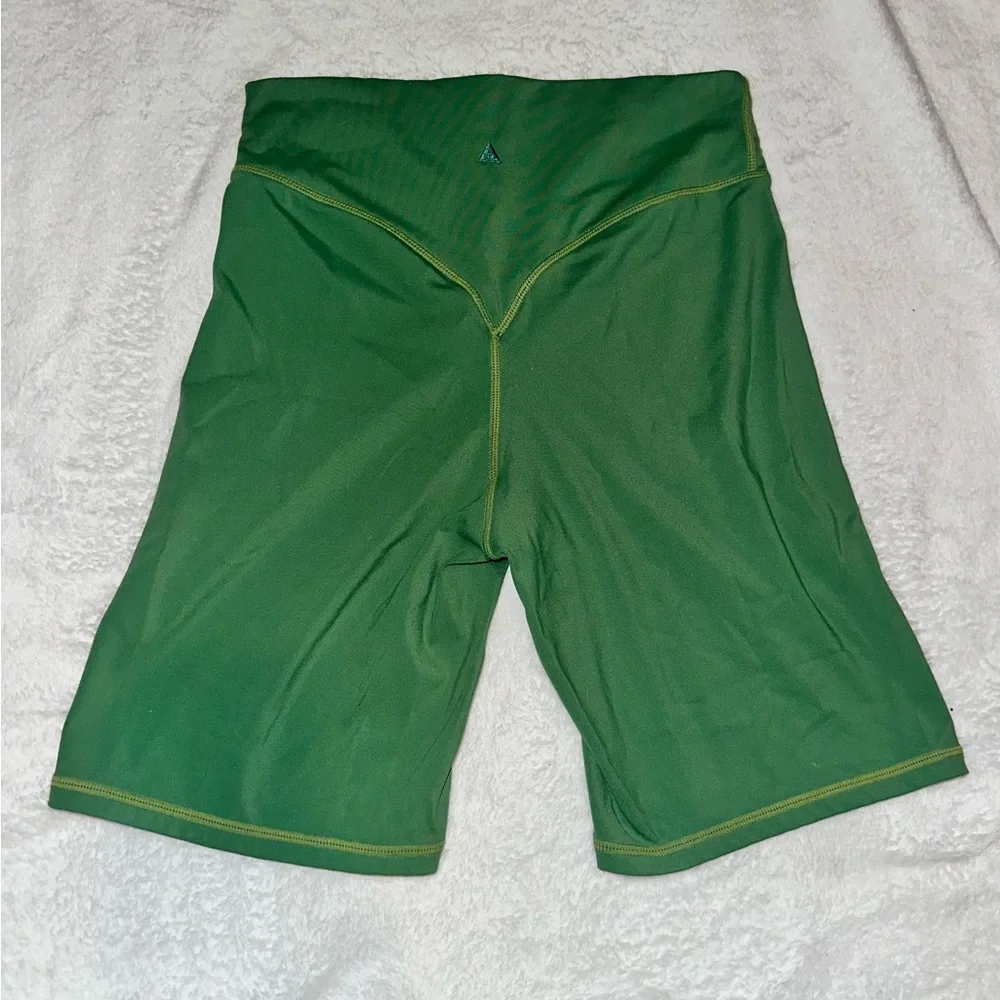 Vitality Vibrant Green Women's Bike Shorts - Picture 2 of 5